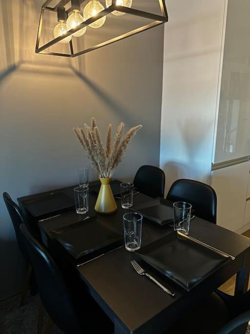 Leilighet Pa Grillstadfjaera Med Parkeringsplasser - Vmski 2025 ทรอนด์เฮม ภายนอก รูปภาพ